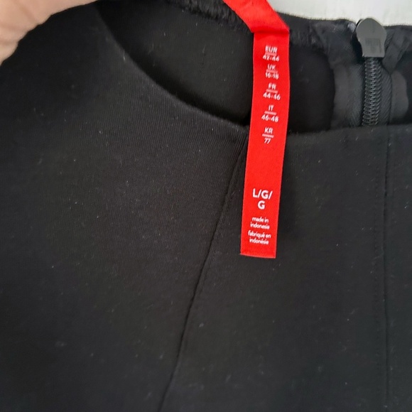 Spanx The Perfect Funnel Top Womens size Large, Black - Picture 6 of 12